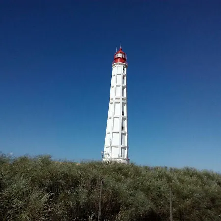 Pilot House - Village Marina *