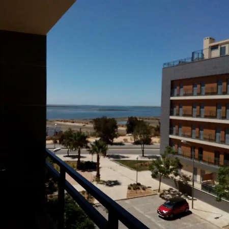 Pilot House - Village Marina Apartment *