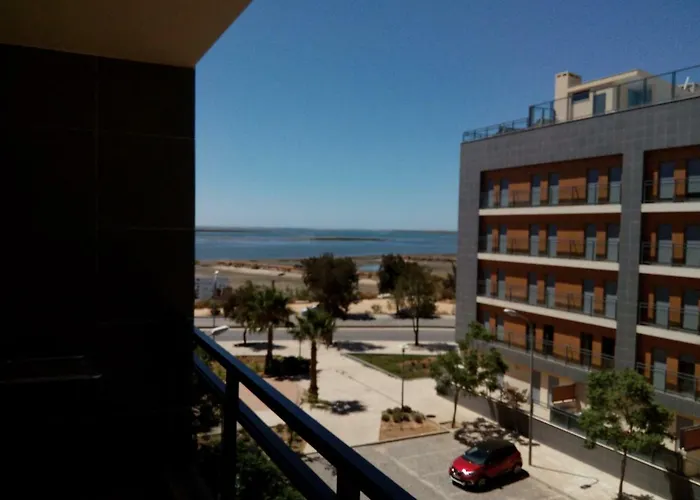 Pilot House - Village Marina Apartment *