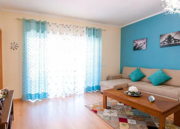 Pilot House - Village Marina *