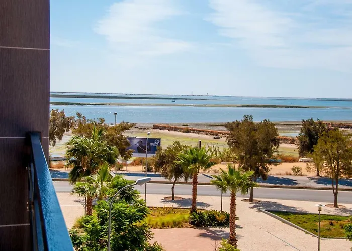 Pilot House - Village Marina *